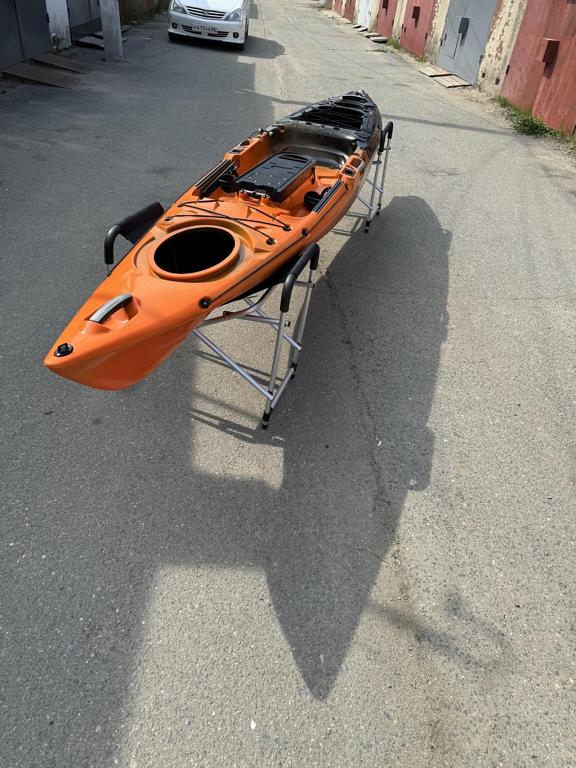 Каяк Liker Angler 4.3 , одноместная модель посадки "sit-on-top" | Интернет-магазин MIXKAYAK